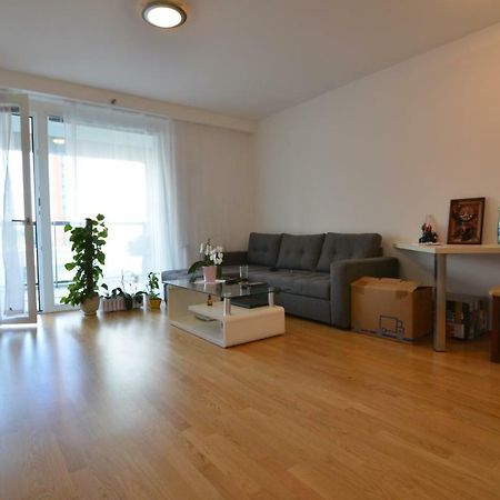 Apartment With Parking On Premise Вена Экстерьер фото
