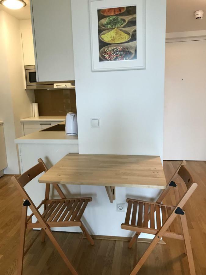 Apartment With Parking On Premise Вена Экстерьер фото