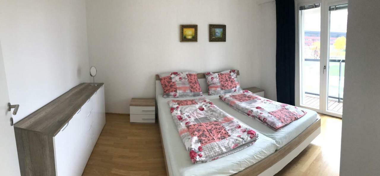 Apartment With Parking On Premise Вена Экстерьер фото