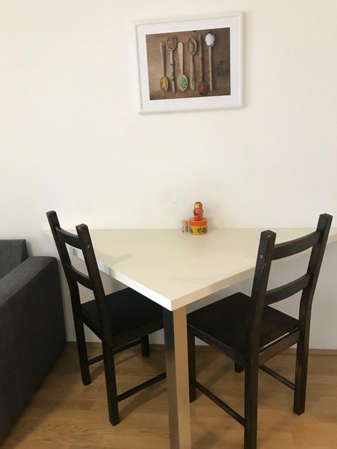 Apartment With Parking On Premise Вена Экстерьер фото