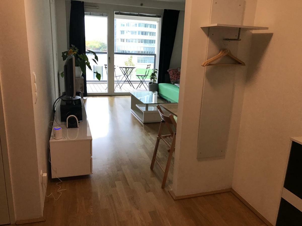 Apartment With Parking On Premise Вена Экстерьер фото