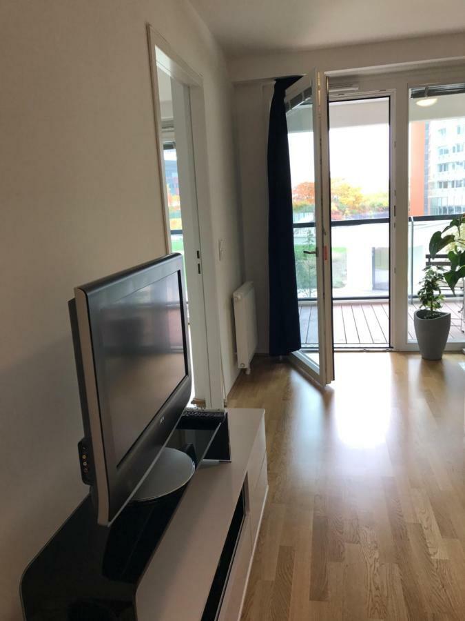 Apartment With Parking On Premise Вена Экстерьер фото