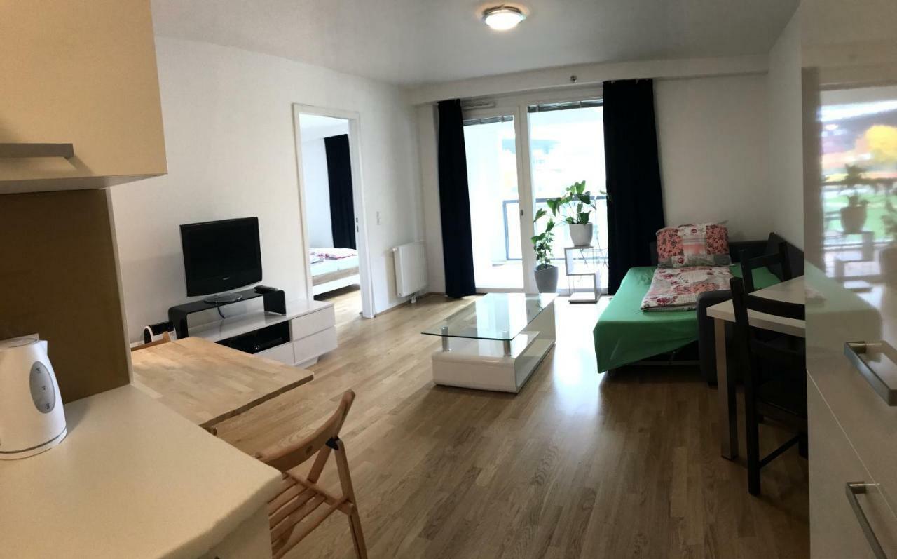 Apartment With Parking On Premise Вена Экстерьер фото