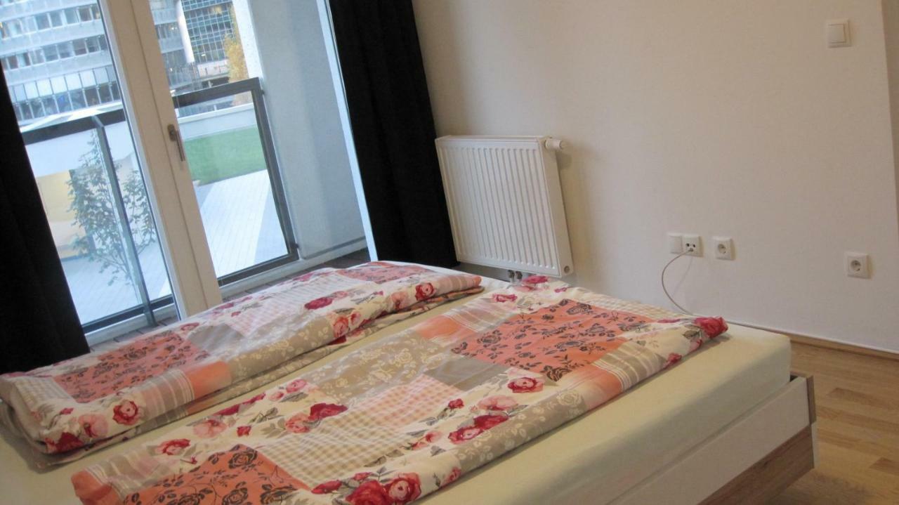 Apartment With Parking On Premise Вена Экстерьер фото
