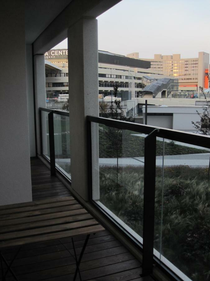 Apartment With Parking On Premise Вена Экстерьер фото